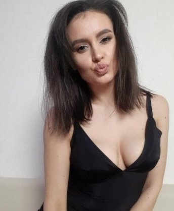 Полина
